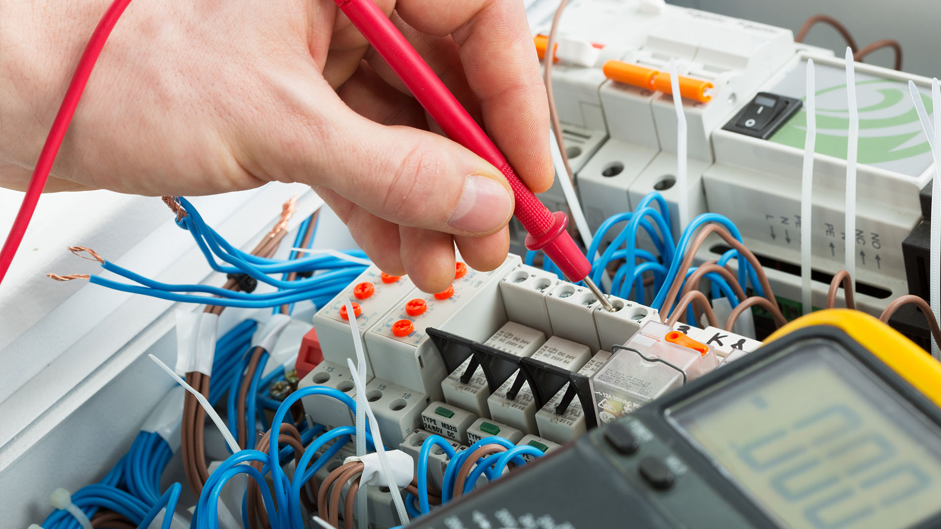 Qualified Electricians